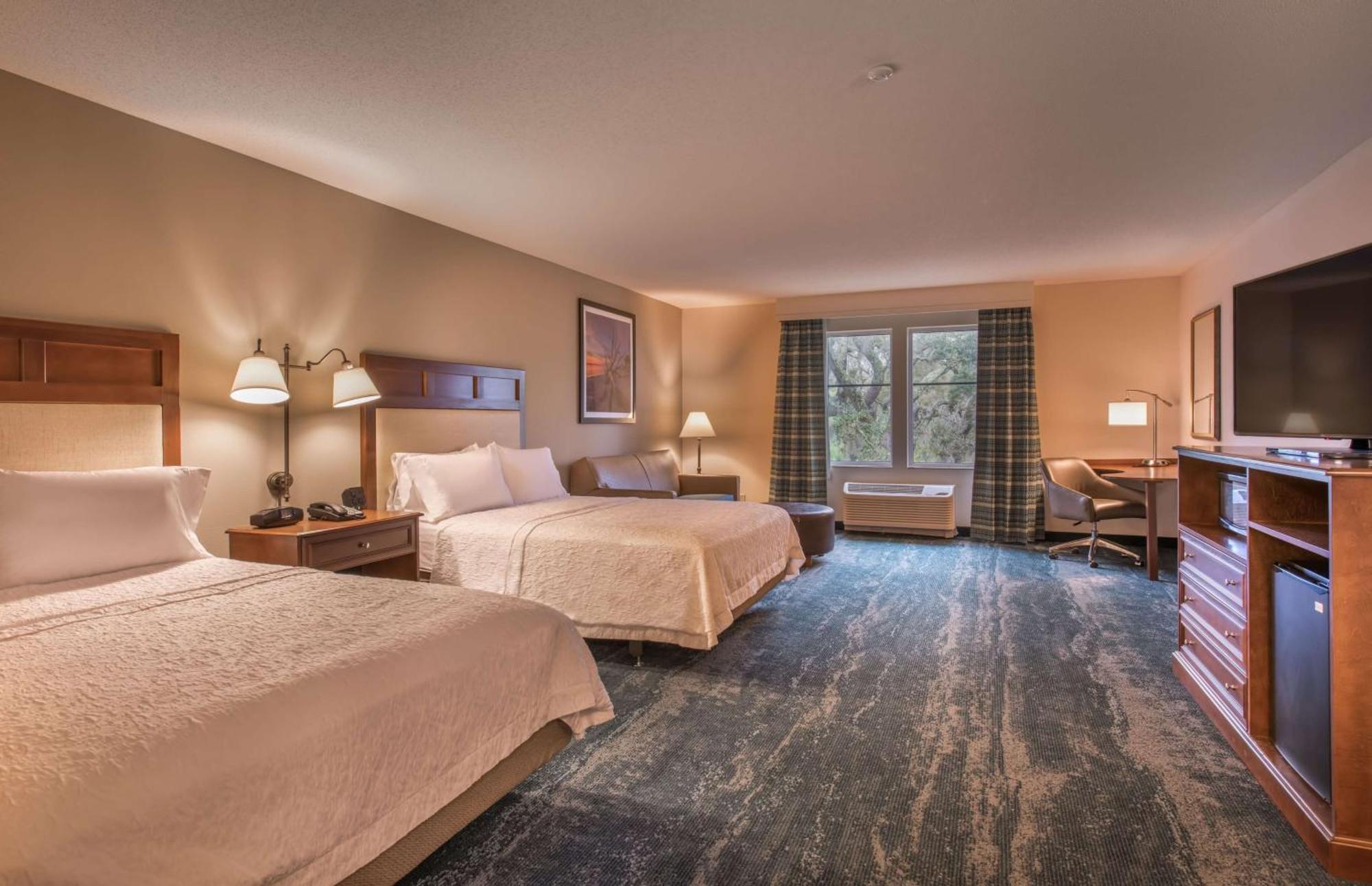 Hampton Inn & Suites Jekyll Island Exterior photo